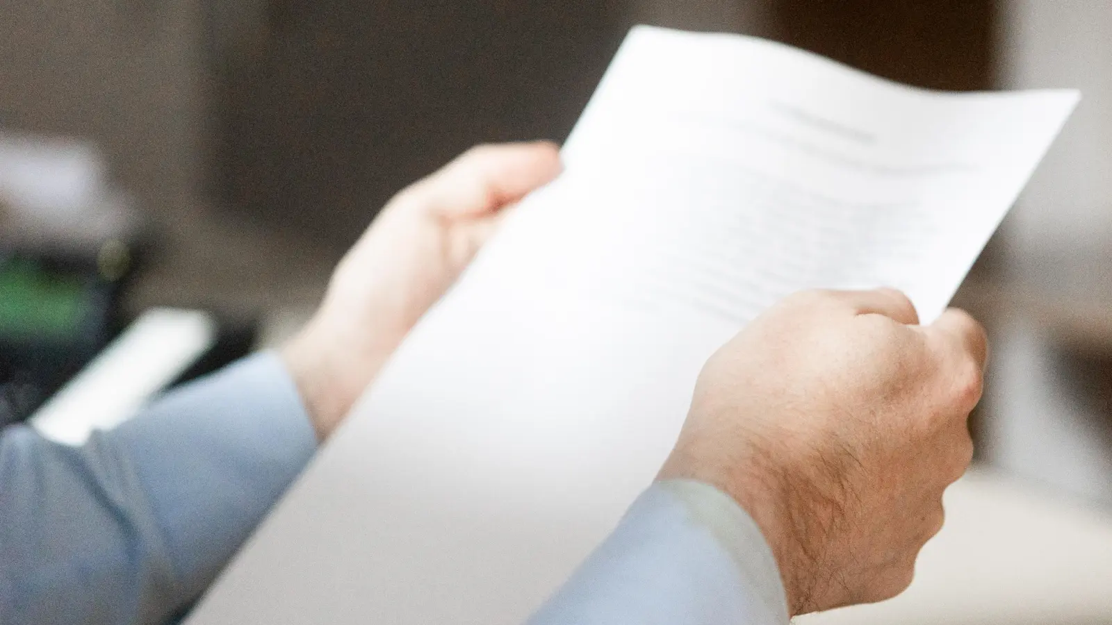 Einen „Bewilligungsbescheid” hatte der dritte Bürgermeister, Ingo Wittmann (CSU) in seinem Briefkasten. Das ging deutlich zu weit, fand nicht nur er selbst. (Symbolbild: Evi Lemberger)