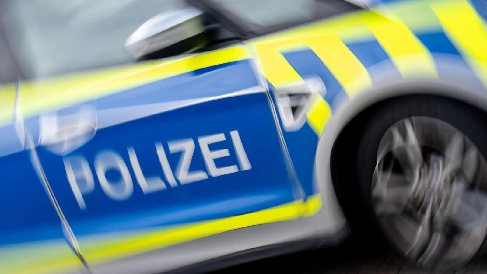 Der 84-Jährige starb noch an der Unfallstelle. (Symbolbild) (Foto: Hendrik Schmidt/dpa)