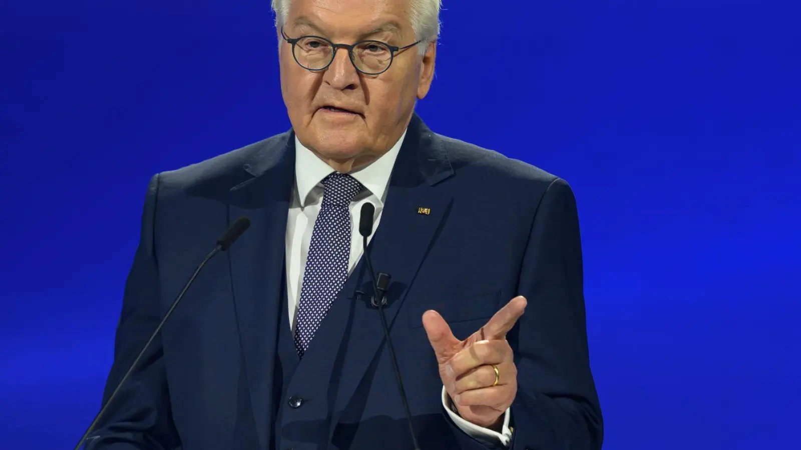Bundespräsident Steinmeier mahnt, den Klimaschutz nicht zu vergessen. (Foto: Hendrik Schmidt/dpa)