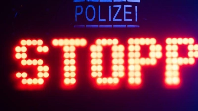 Die Polizei verfolgte den jungen Autodieb. (Symbolbild) (Foto: Marijan Murat/dpa)