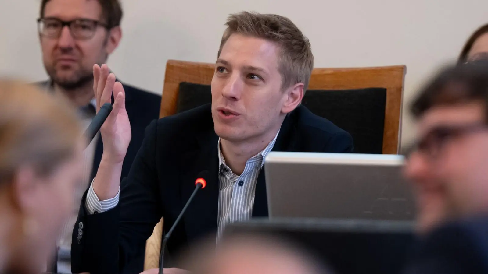 Dominik Krause, designierter Münchner Oberbürgermeister, sondiert mögliche Bündnisse im Rathaus. (Archivbild)  (Foto: Sven Hoppe/dpa)