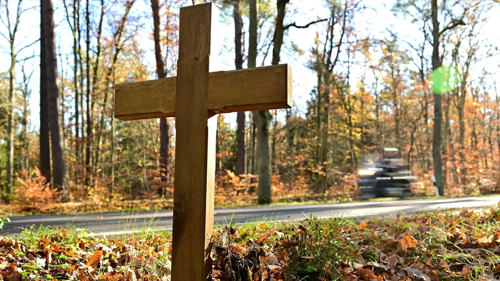 2.814 Menschen starben im letzten Jahr auf Deutschlands Straßen. (Symbolbild) (Foto: Sebastian Gollnow/dpa)