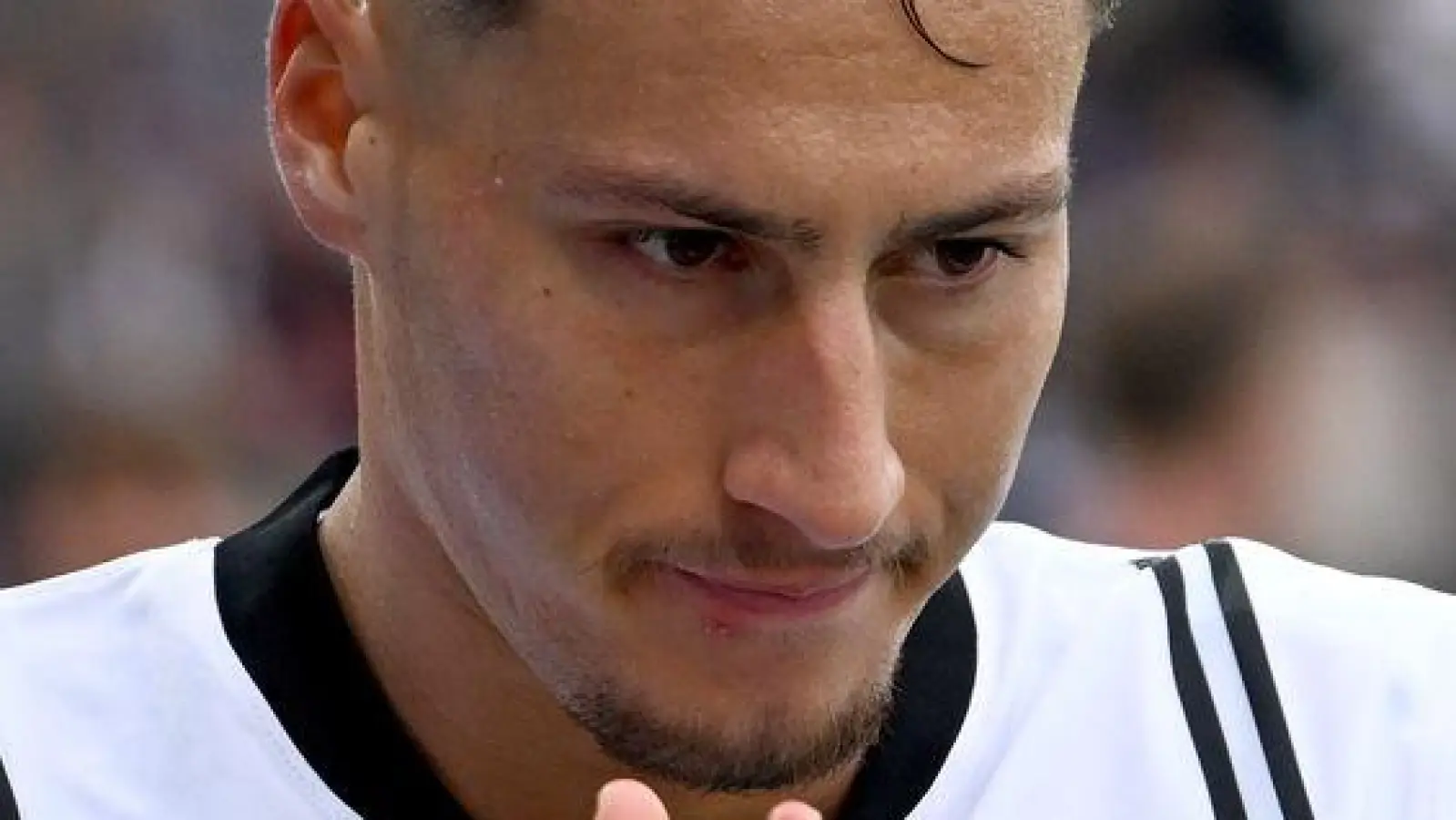 Elversbergs Torjäger Younes Ebnoutalib soll unmittelbar vor einem Wechsel zu Eintracht Frankfurt stehen. (Archivbild) (Foto: Harald Tittel/dpa)