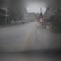 Sturzbachartige Regenfälle gab es am Dienstagabend etwa in Ipsheim. (Foto: NEWS5/David Oßwald)