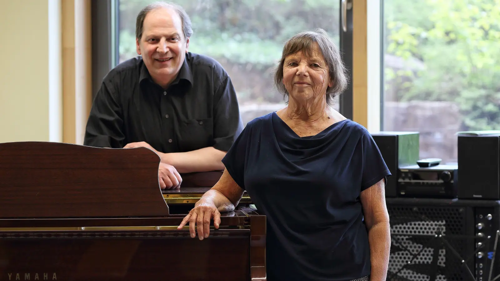 Wollen eine Kammermusik-Akademie für Jugendliche in Heilsbronn etablieren: Claus Bernecker und Christel Opp. (Foto: Thomas Wirth)