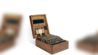 Zehn Monate lang konnten die Alliierten die Enigma-verschlüsselten Funksprüche deutscher U-Boote nicht lesen. (Handout) (Foto: ---/Christie's images Ltd 2025/dpa)