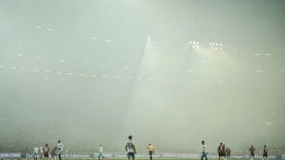 Spielunterbrechung in Hannover. (Foto: Swen Pförtner/dpa)