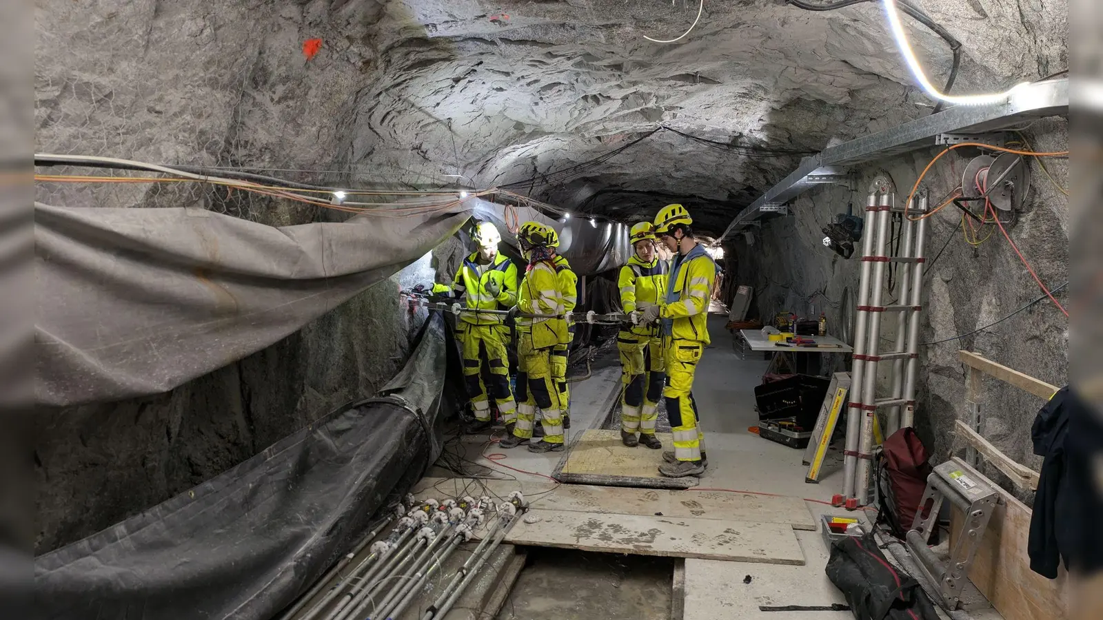 Das künstliche Erdbeben soll am Felslabor ausgelöst werden. (Foto: -/BedrettoLab/ETH Zürich/dpa)