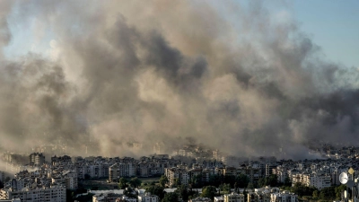 Vor der für den Abend erwarteten Waffenruhe flog Israel noch schwere Angriffe auf den Libanon. (Foto: Bilal Hussein/AP)