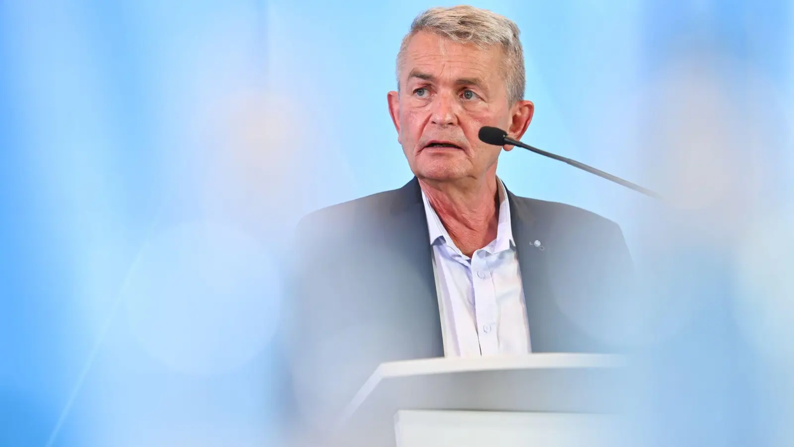 Der Hauptgeschäftsführer der vbm, Bertram Brossardt, erwartet eine harte Tarifrunde. (Archivbild) (Foto: Tobias Hase/dpa)