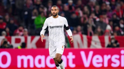 Leverkusens Jonathan Tah steht wohl vor einem Wechsel zum FC Barcelona. (Foto: Tom Weller/dpa)