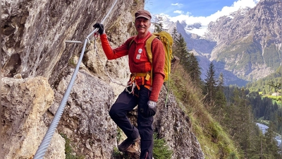 Klettern mit Olaf Reinstadler: mitunter ein Nervenkitzel. (Foto: Bernhard Krieger/dpa-tmn)