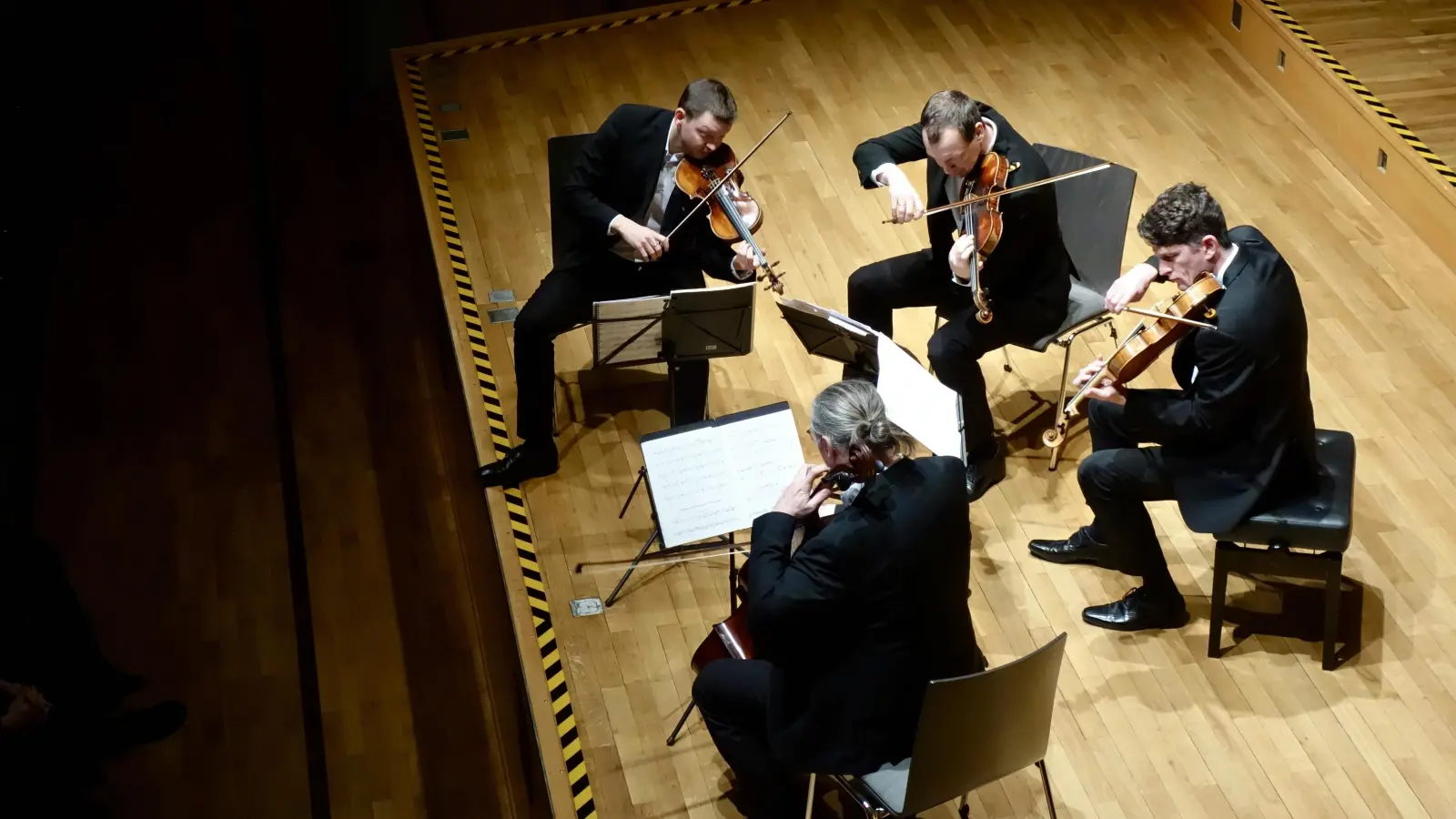 das Bennewitz-Quartett, Jakub Fišer (Erste Violine), Štěpán Ježek (Zweite Violine), Jiří Pinkas (Viola) und Štěpán Doležal (Violoncello) (Foto: Marion Etienne)