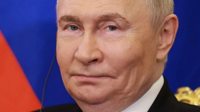 Putin äußerte sich ausweichend sich zu der Forderung nach einer Waffenruhe aus Kiew. (Archivbild) (Foto: Anton Vaganov/Pool Reuters/AP/dpa)