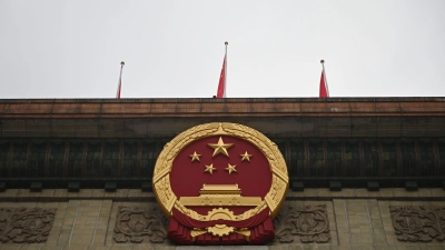 In Peking beginnt der Volkskongress. Zum Auftakt legt Chinas Führung eine niedrigere Untergrenze für das Wachstum fest.  (Foto: Johannes Neudecker/dpa)