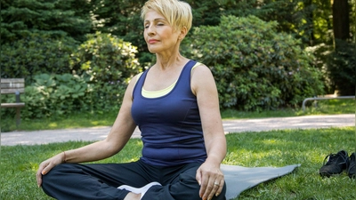 Die psychische Gesundheit ist eng mit der Herzgesundheit verbunden. (Foto: Christin Klose/dpa-tmn)