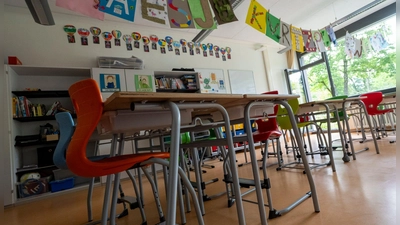 Das Schulsystem in Bayern braucht nach Expertenansicht eine grundlegende Reform. (Symbolbild) (Foto: Peter Kneffel/dpa)