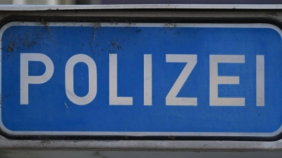 Wer kann der Polizei helfen, den Eigentümer der toten Tiere zu finden? (Symbolbild) (Foto: Bernd Weißbrod/dpa)