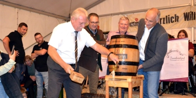 Bürgermeister Klaus Meier wird dieses Jahr zum letzten Mal den Bieranstich in Unternesselbach vornehmen.  (Foto: Gudrun Schwarz-Köhler)