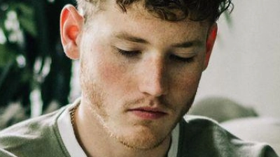 Ab 2026 sollen alle jungen Männer ab Jahrgang 2008 zu einer Musterung eingeladen werden: Die gesundheitliche Eignung wird dabei geprüft. (Foto: Zacharie Scheurer/dpa-tmn)