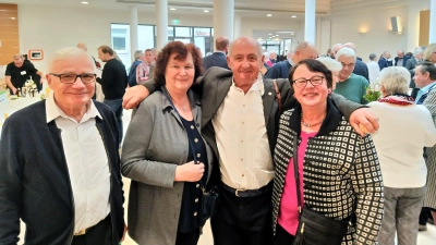 Horst Borowsky, Petra Müller, Francesco Gismondi und Julia Borowsky (von links) freuen sich aufs nächste Treffen, wie hier bei einem Neujahrsempfang in Ansbach. (Archivfoto: Verein der Freunde von Fermo und Umgebung)