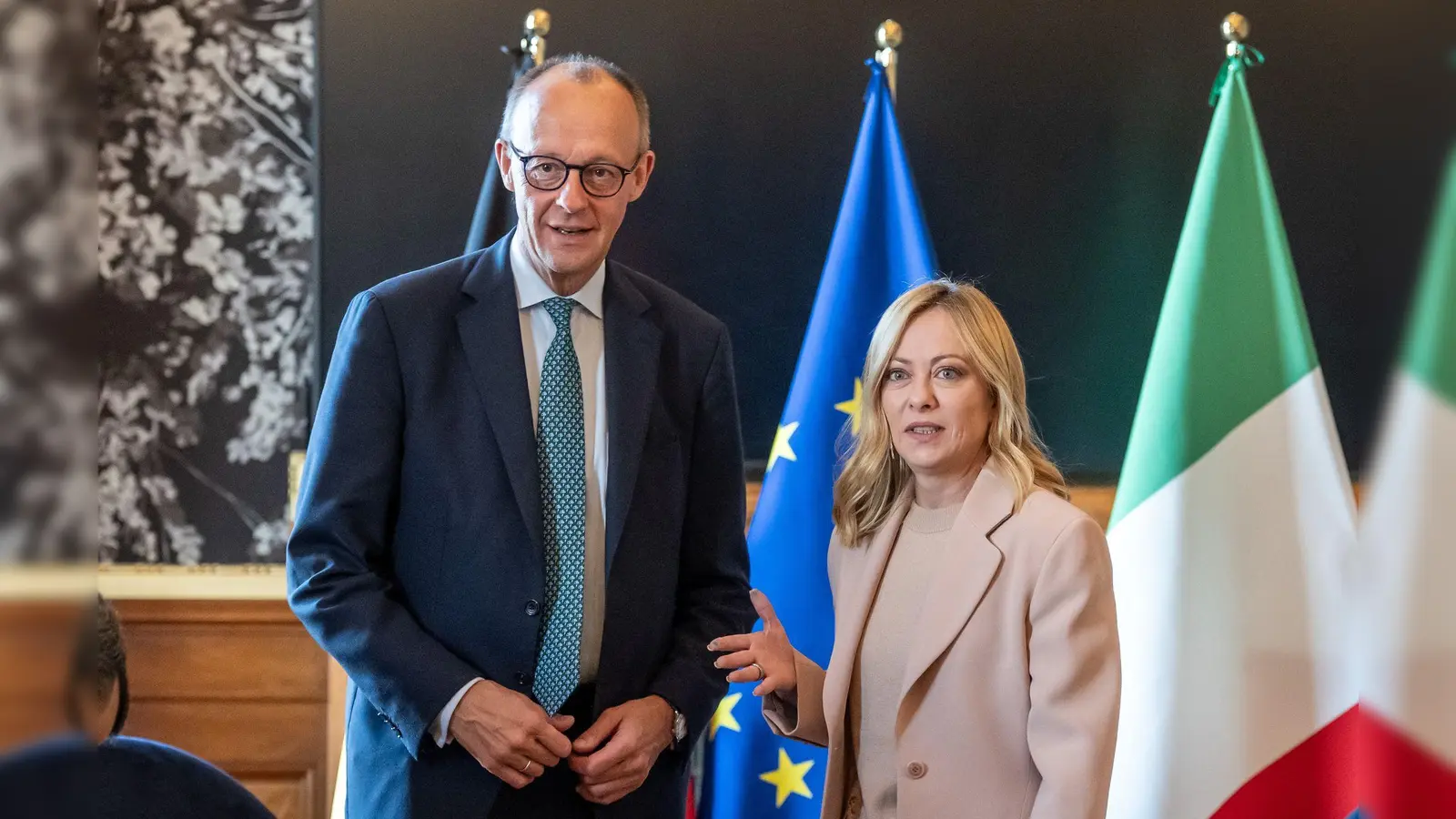 Bundeskanzler Friedrich Merz (links) und Italiens Ministerpräsidentin Giorgia Meloni treffen sich zu Regierungskonsultationen in Rom. (Foto: Michael Kappeler/dpa)