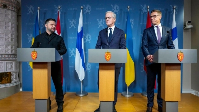 Finnland und Norwegen engagieren sich als Nachbarn Russland für eine Beendigung des Moskauer Angriffskrieges gegen die Ukraine. (Archivbild) (Foto: Cornelius Poppe/NTB/dpa)