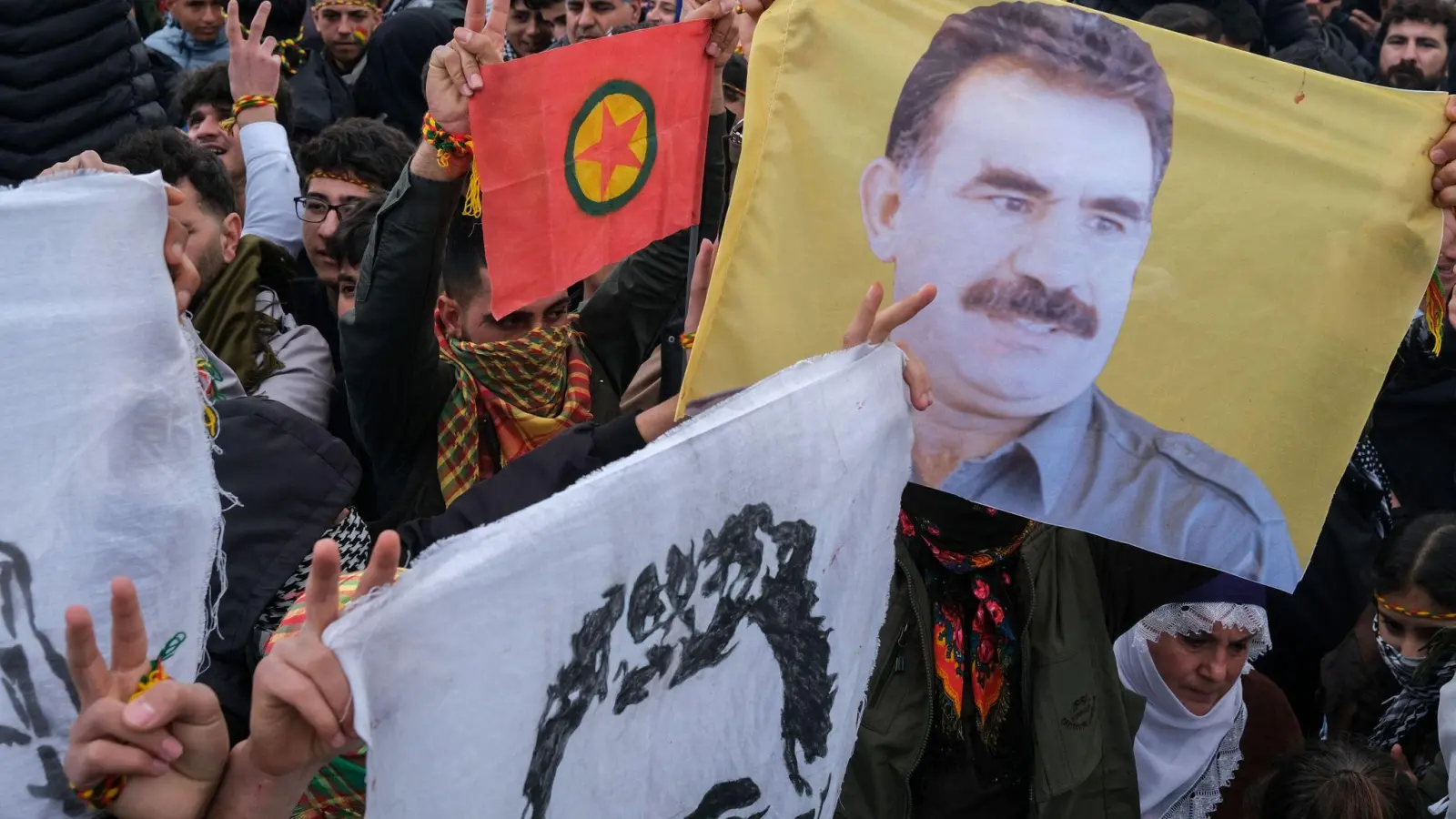 Historische Erklärung: Die PKK hat ihre Auflösung verkündet. (Foto: Bilal Seckin/SOPA Images via ZUMA Press Wire/dpa)