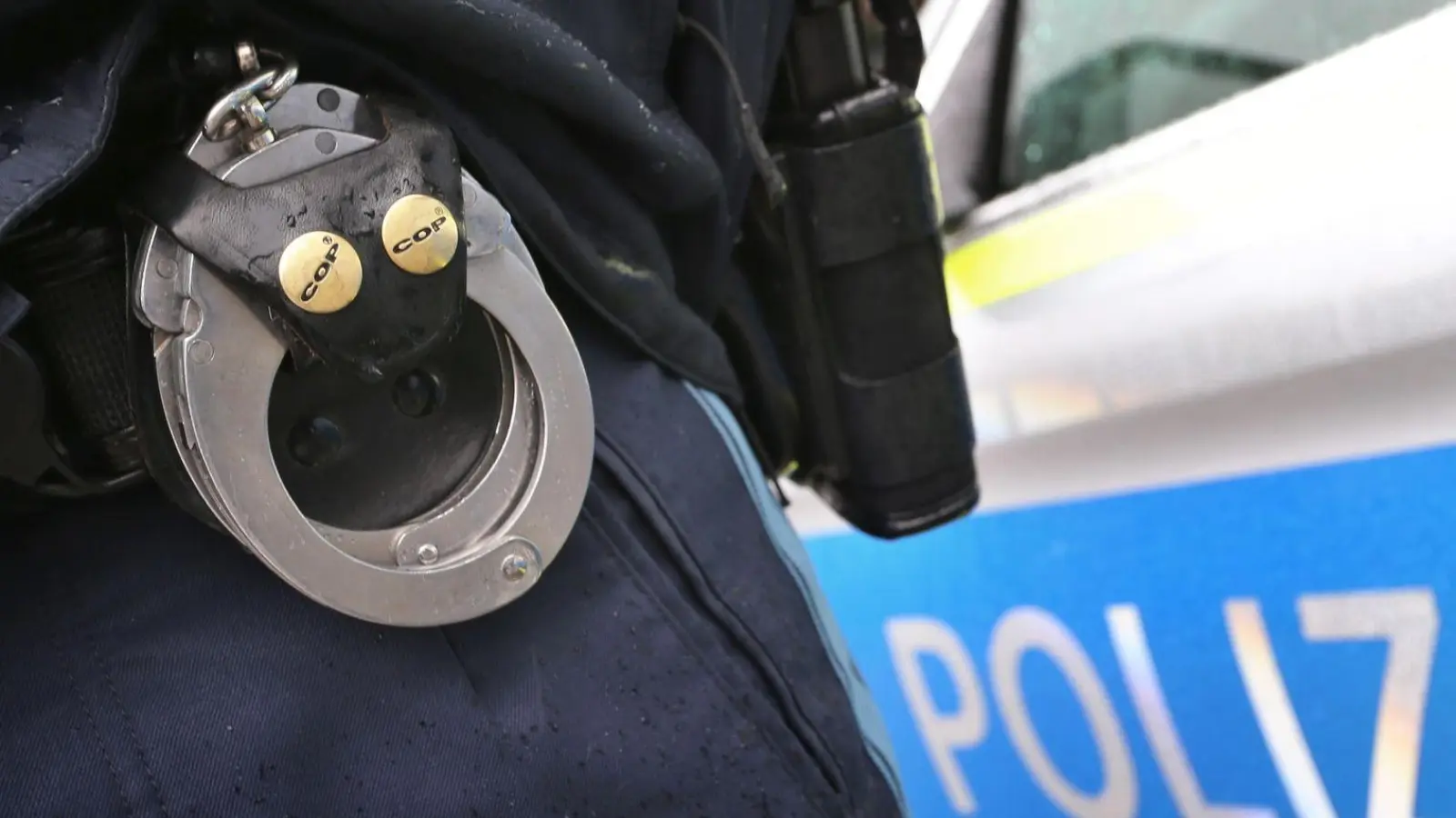 Die Polizei ermittelt nun gegen den Mann wegen Gefährdung des Straßenverkehrs. (Symbolbild) (Foto: Karl-Josef Hildenbrand/dpa)