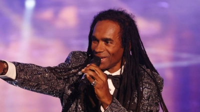 Fabrice „Fab“ Morvan vom ehemaligen Pop-Duo Milli Vanilli will nicht mehr auf einer Konzertreihe zum 250. Jubiläum der USA auftreten. (Archivbild) (Foto: Karl-Josef Hildenbrand/dpa)