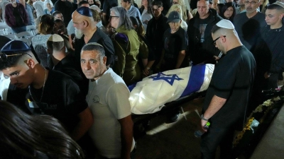 Bislang hat die Hamas neun Geisel-Leichen an Israel übergeben.  (Foto: Francisco Seco/AP/dpa)