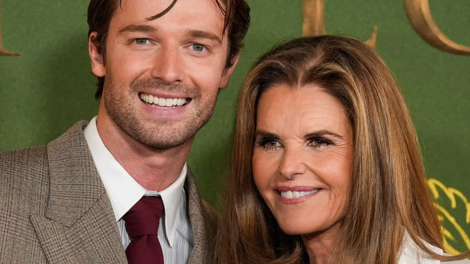 Patrick Schwarzenegger und Maria Shriver (Archivbild). (Foto: Chris Pizzello/Invision via AP/dpa)