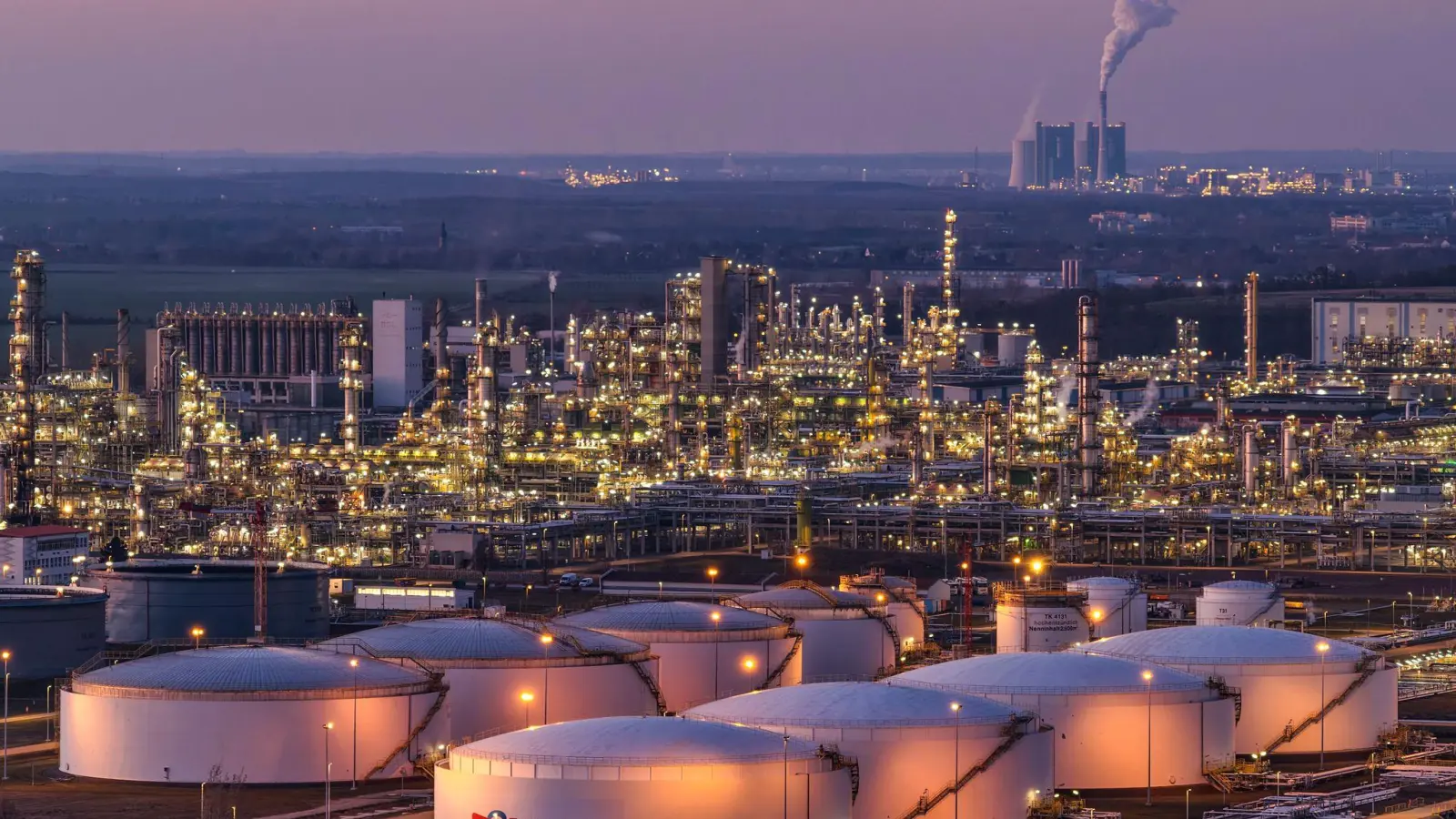 Chemiewerk in Deutschland: „Die Lieferketten geraten spürbar unter Druck.“ (Archivbild) (Foto: Jan Woitas/dpa)