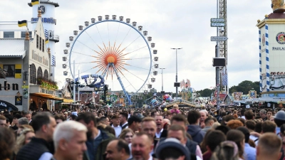 Am Samstag heißt es wieder „O'zapft is“. (Archivbild)  (Foto: Felix Hörhager/dpa)