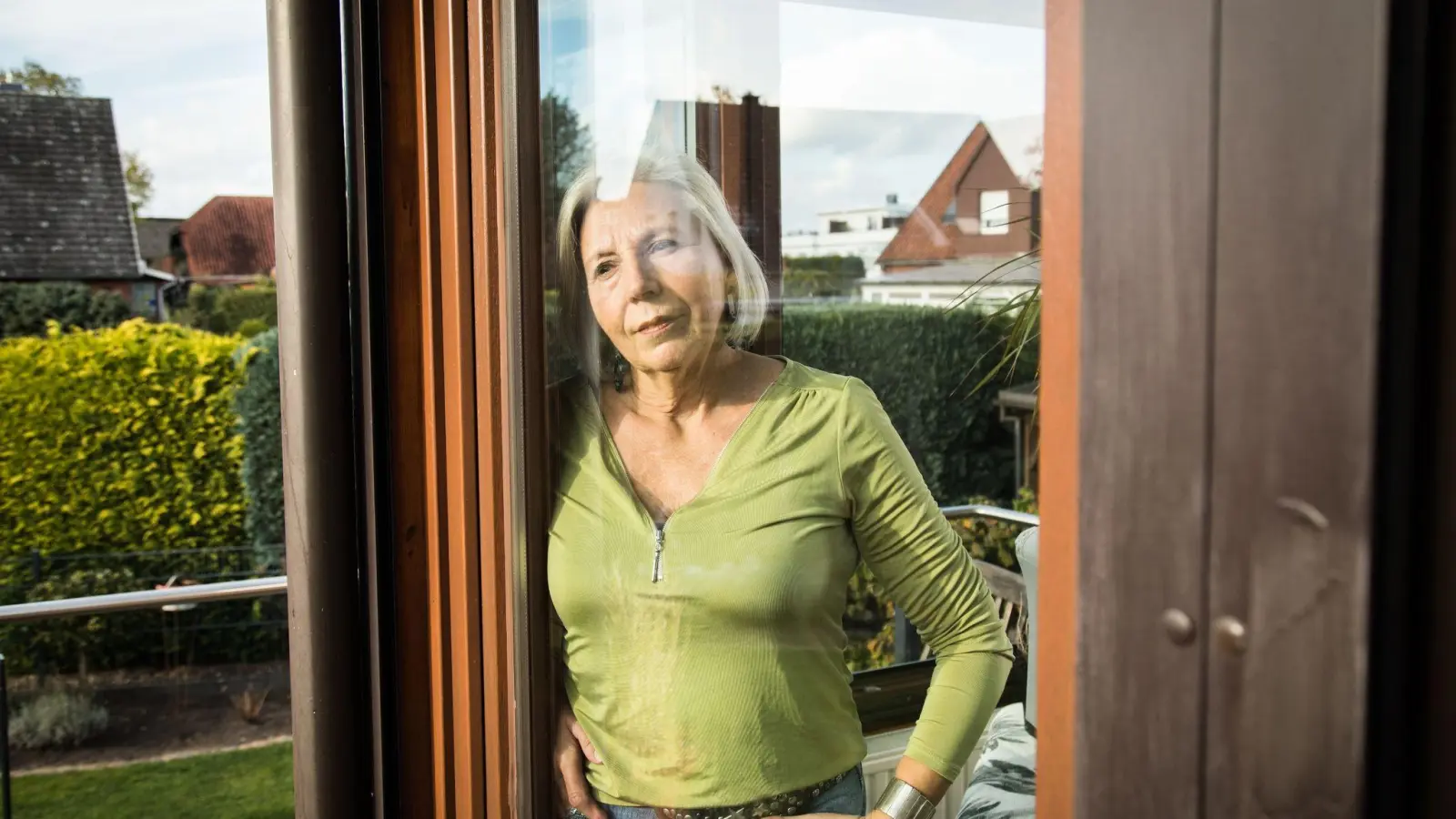 Das Familienheim geerbt? Wer als Kind oder Ehepartner selbst einzieht und mindestens zehn Jahre wohnen bleibt, spart sich die Erbschaftsteuer. (Foto: Christin Klose/dpa-tmn)