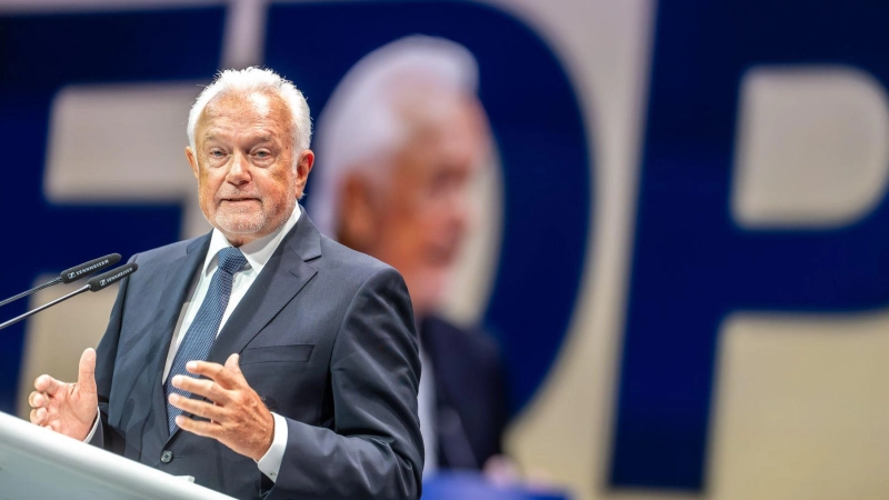 Wolfgang Kubicki siegt in Kampfabstimmung um den FDP-Vorsitz (Foto: Michael Kappeler/dpa)
