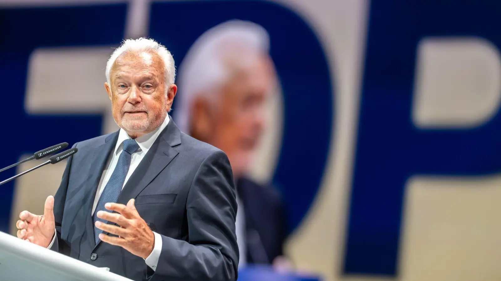 Wolfgang Kubicki siegt in Kampfabstimmung um den FDP-Vorsitz (Foto: Michael Kappeler/dpa)