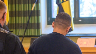 Der 38-Jährige soll seine Ehefrau in der JVA in Burg getötet haben.  (Foto: Klaus-Dietmar Gabbert/dpa)