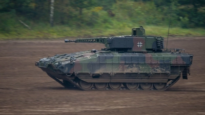 Der Schützenpanzer Puma war bei Übungen der Bundeswehr komplett ausgefallen. (Foto: Philipp Schulze/dpa)