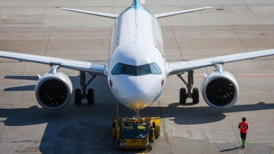 Eurowings fliegt bald wieder nach Dubai, unter anderem von Stuttgart. (Foto: Illustration)  (Foto: Christoph Schmidt/dpa)