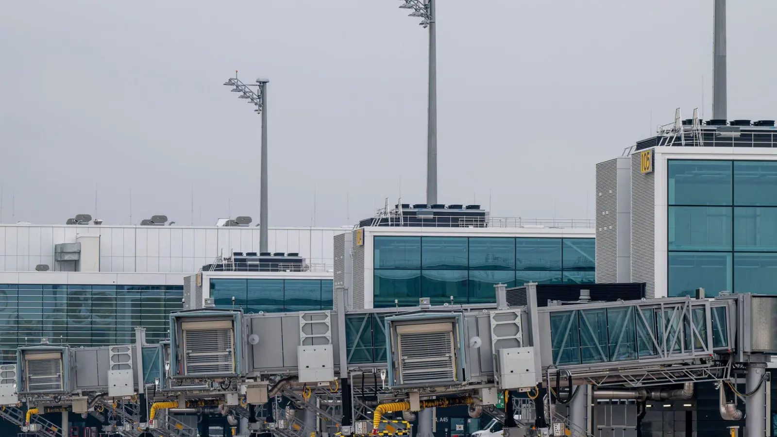Der Flugverkehr am Flughafen München läuft wieder normal. (Archivbild) (Foto: Peter Kneffel/dpa)