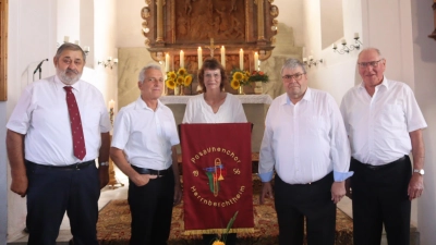 Die fünf Geehrten des Posaunenchors Herrnberchtheim: Wilhelm Bullmer, Roland Hegwein, Christine Markert, Hans Wolf, Georg Hegwein (von links). (Foto: Rainer Fritsch)