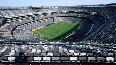 Die Organisatoren in der Region New York und New Jersey haben die Transportkosten für Fans drastisch gesenkt. (Foto: Sven Hoppe/dpa)