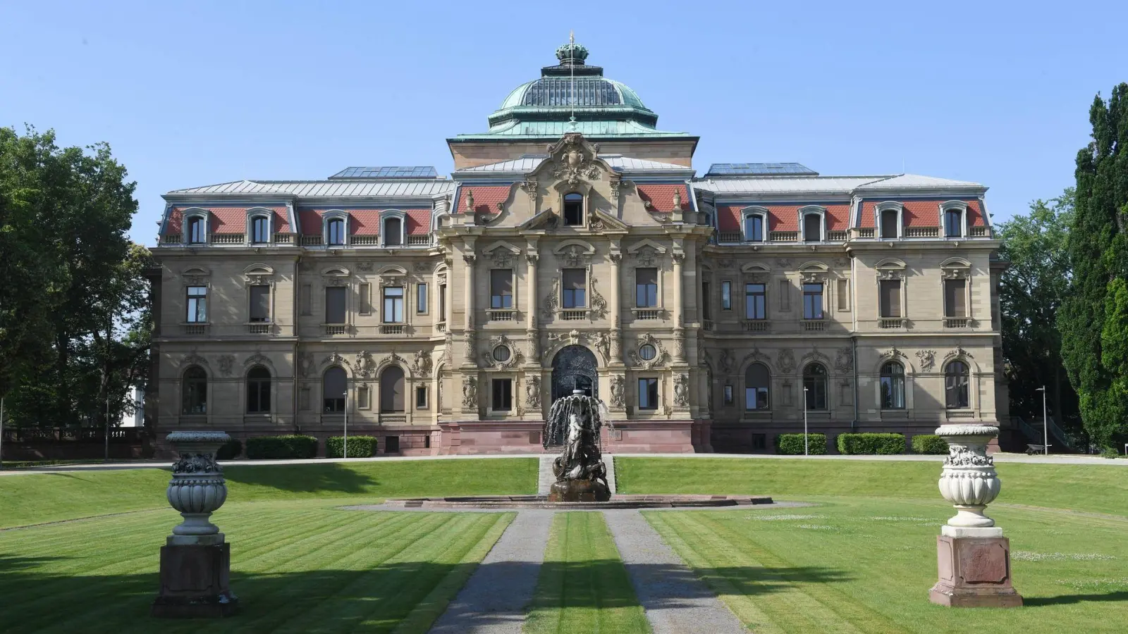 Aus Karlsruhe und Leipzig prägt der BGH die Rechtssprechung der Bundesrepublik. (Archivbild) (Foto: picture alliance / Uli Deck/dpa)
