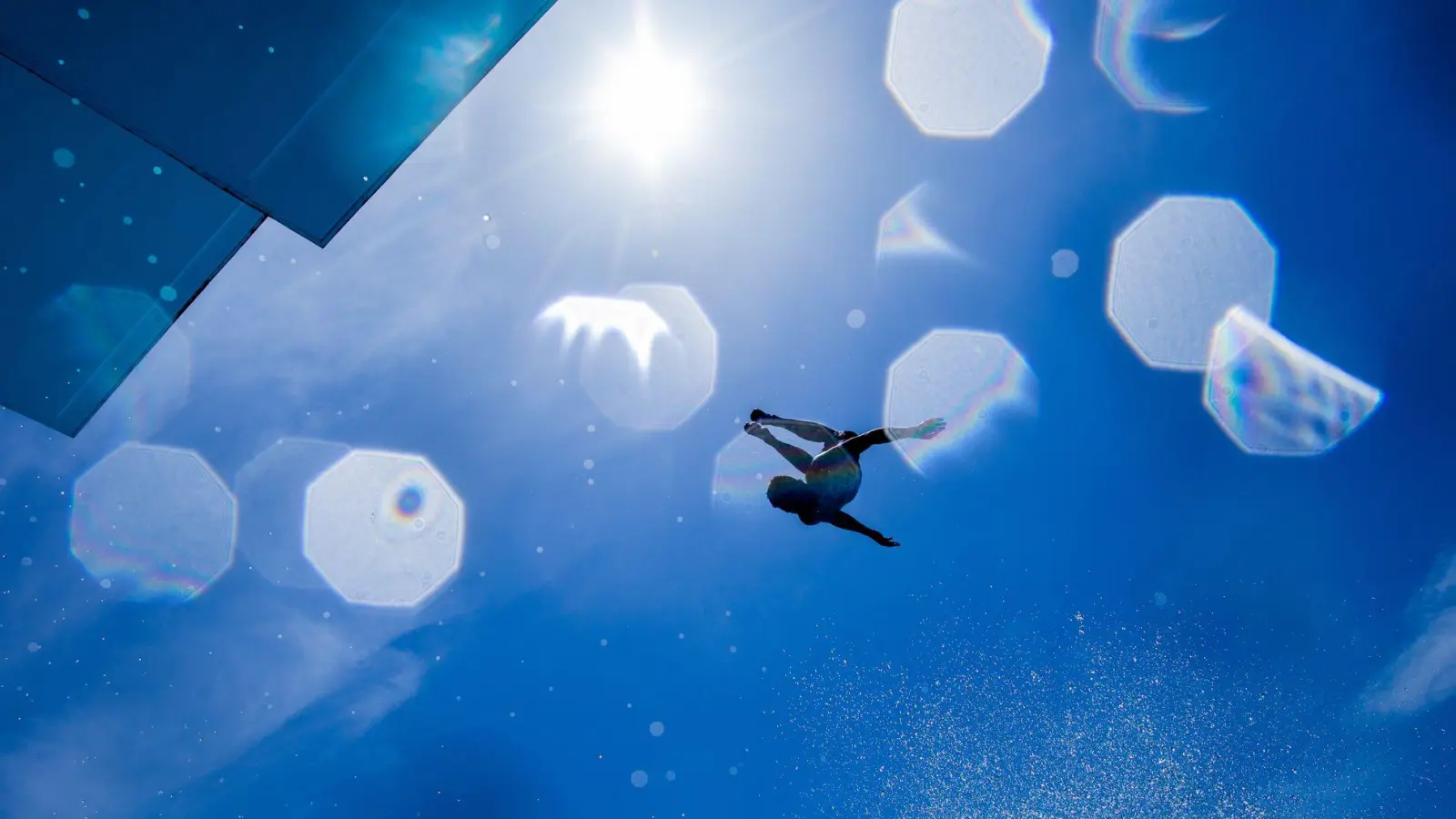 Sehnsuchtsort im Sommer: das Freibad. (Foto: Rolf Vennenbernd/dpa/dpa-tmn)