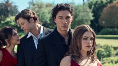 Die College-Serie „Off Campus“ beschäftigt derzeit Millionen weltweit. Das sind die Hauptfiguren. Linkes Paar: Allie und Dean (Mika Abdalla und Stephen Kalyn), rechtes Paar: Garrett und Hannah (Belmont Cameli und Ella Bright). (Foto: -/PrimeVideo/dpa)