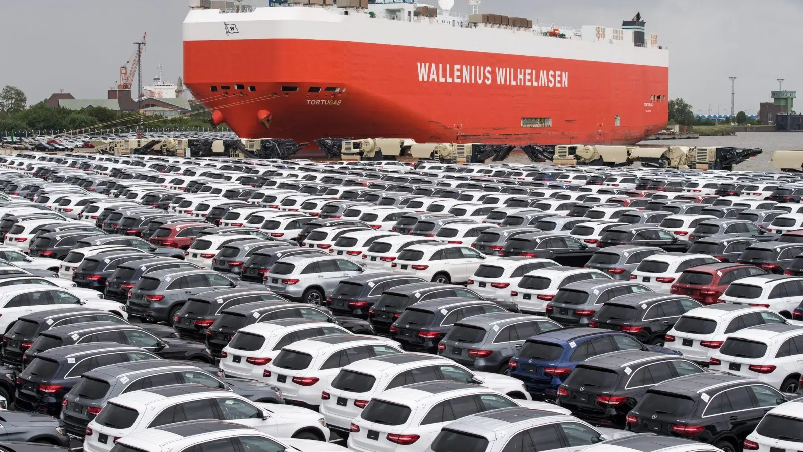 Die deutsche Autoindustrie hat 2024 mehr Fahrzeuge exportiert (Archivbild) (Foto: Ingo Wagner/dpa)