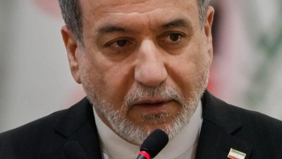 Laut Irans Außenminister Abbas Araghtschi gibt es derzeit keine Pläne für Treffen mit US-Vertretern. (Archivbild) (Foto: Hadi Mizban/AP/dpa)