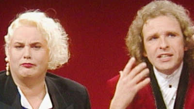 Hella von Sinnen und Thomas Gottschalk in einer Szene des Films in „Was haben wir gelacht“. (Foto: ----/Port au Prince Pictures/dpa)