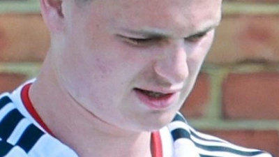 Jonas Urbig gehört nicht zum offiziellen DFB-Kader bei der WM.  (Foto: Jan Woitas/dpa)